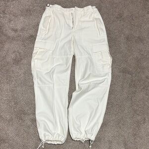 Aritzia Cream Cargo Joggers